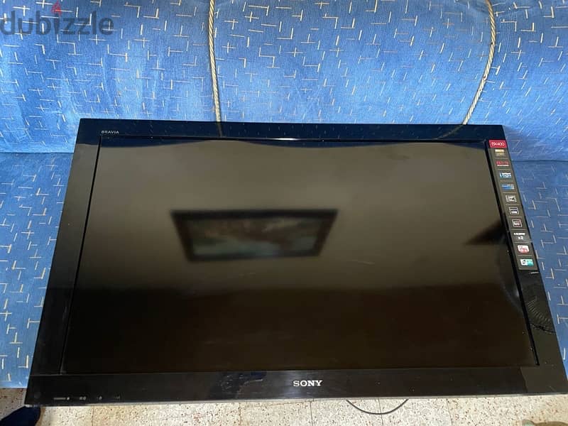 SONY TV 40 inch like new! 1