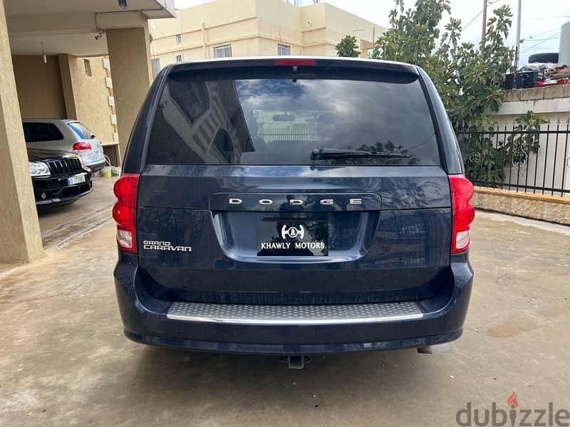 Dodge Caravan 2013 7 Seater اجنبي 3