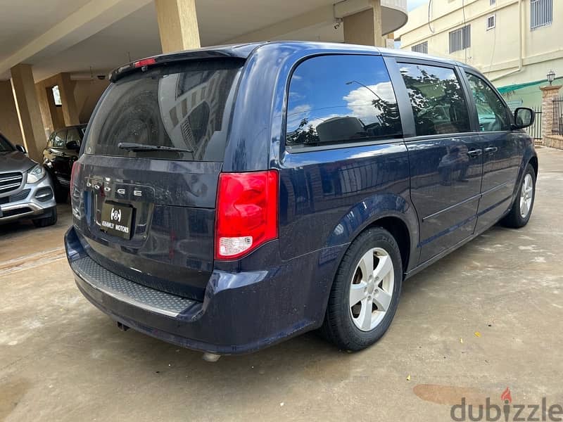 Dodge Caravan 2013 7 Seater اجنبي 4