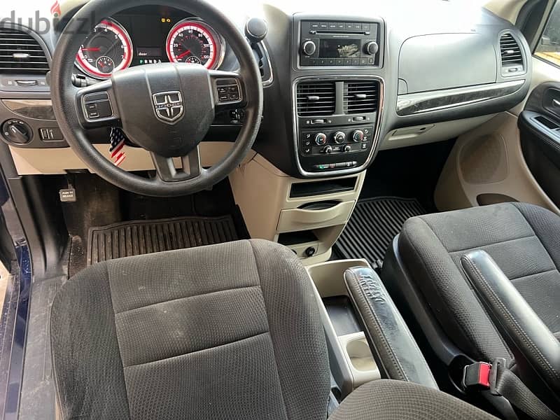 Dodge Caravan 2013 7 Seater اجنبي 7