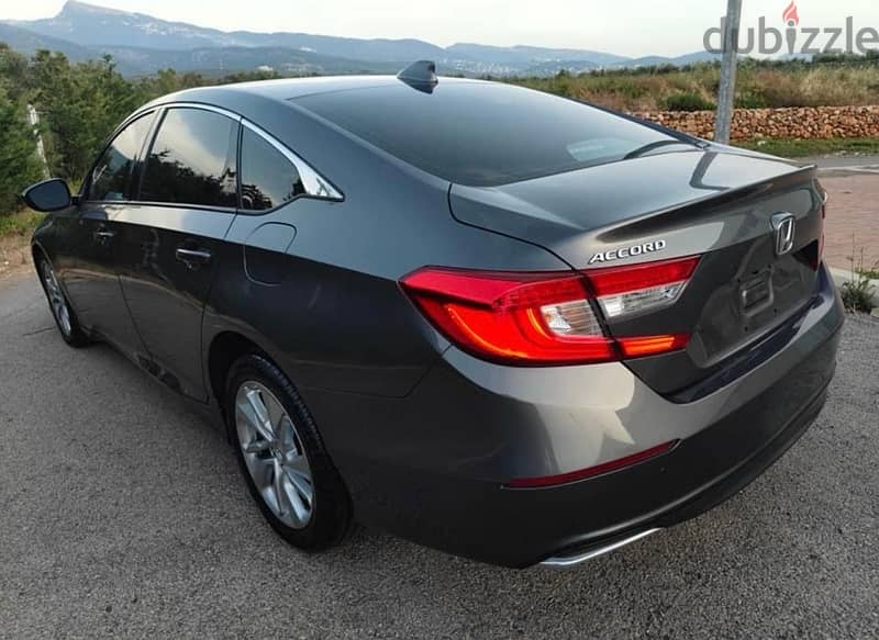 Honda Accord 2018 3