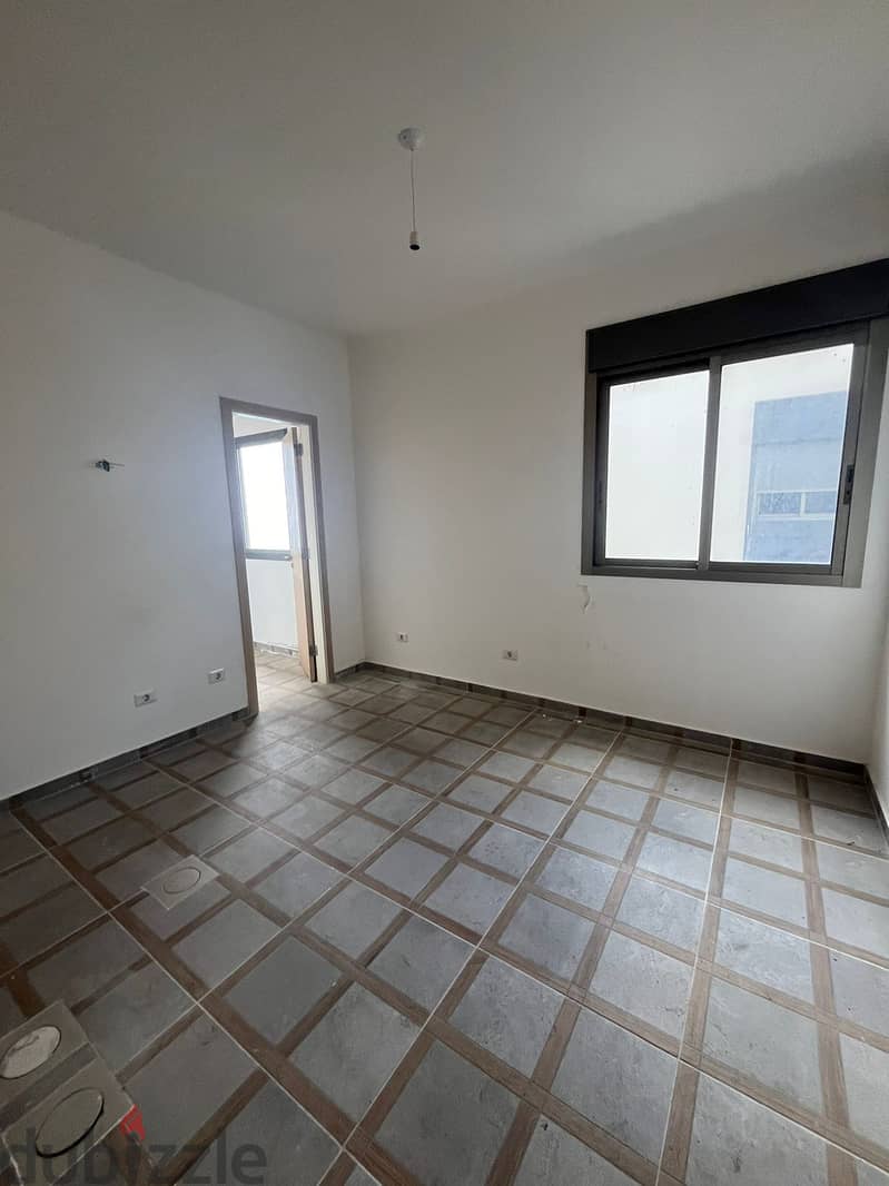 SEA AND MOUTAIN VIEW APARTMENT IN JBEIL PRIME (135Sq) , (JB-285) 5