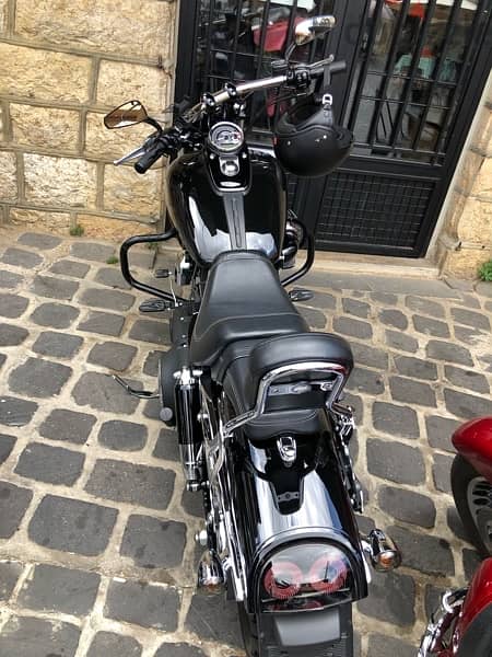 Fat bob harley davidson 8