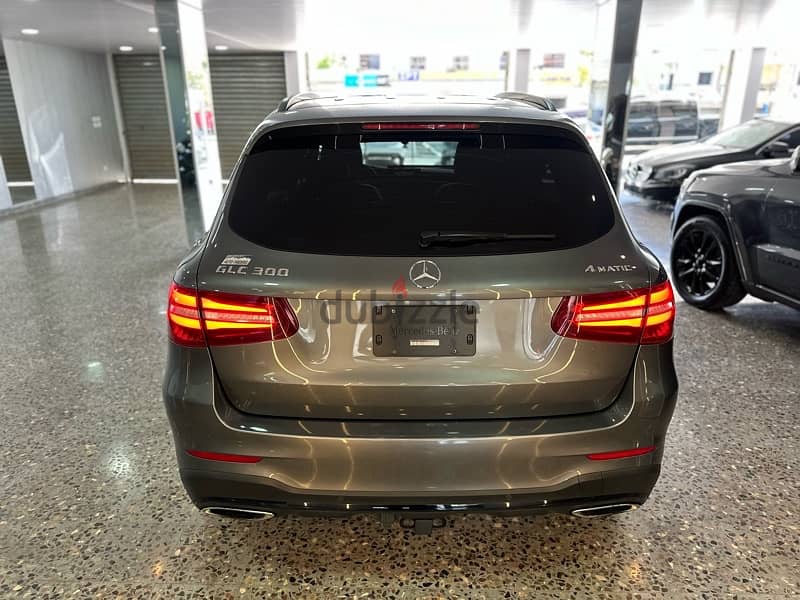 Mercedes-Benz GLC-Class 2016 9