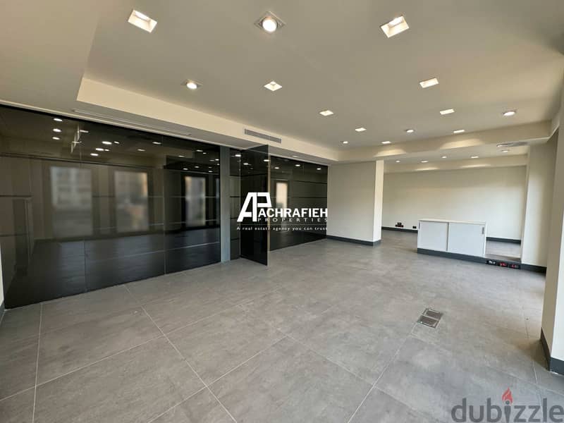 Office For Rent in Downtown - مكتب للأجار في وسط بيروت 0