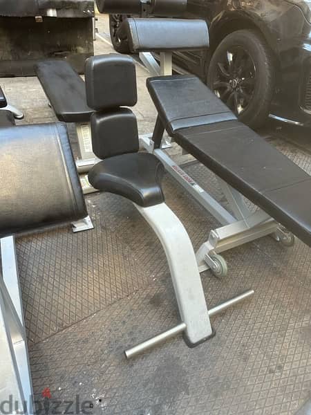 like new heavy duty shoulder bench with full set 81701084 1