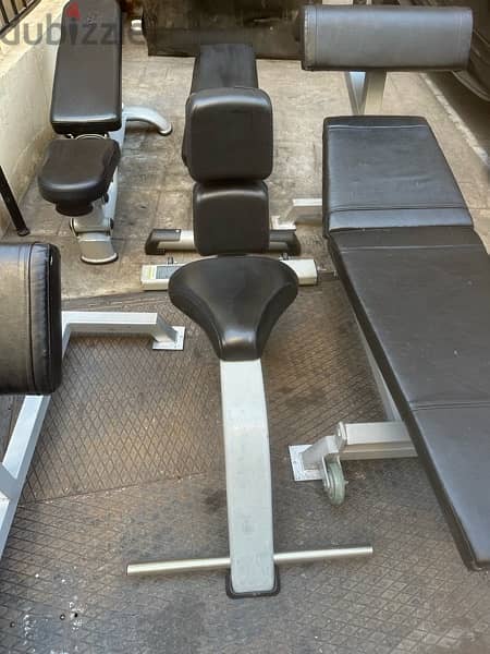 like new heavy duty shoulder bench with full set 81701084 2