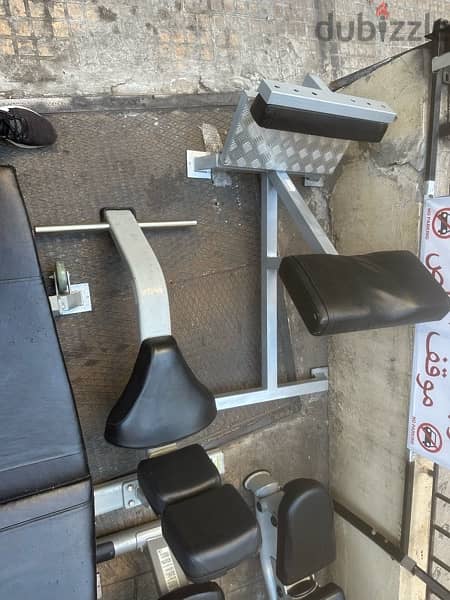 like new heavy duty shoulder bench with full set 81701084 3