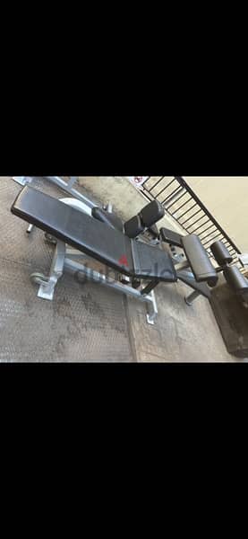 like new heavy duty adjustable  abdominal bench 81701084 1