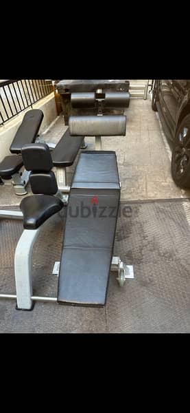 like new heavy duty adjustable  abdominal bench 81701084 3