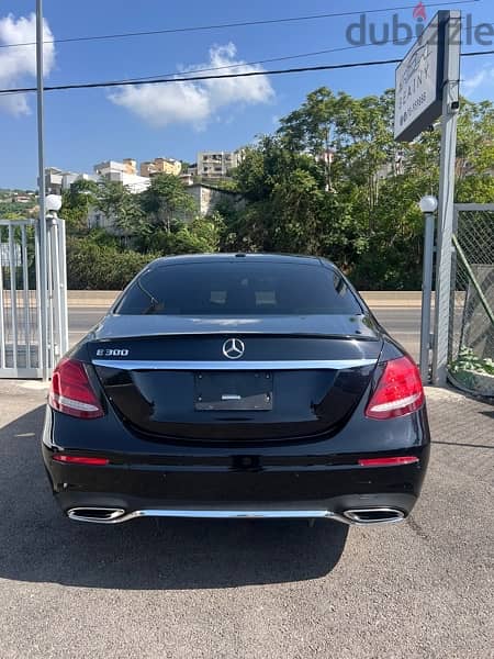 Mercedes-Benz E-Class 2017 4