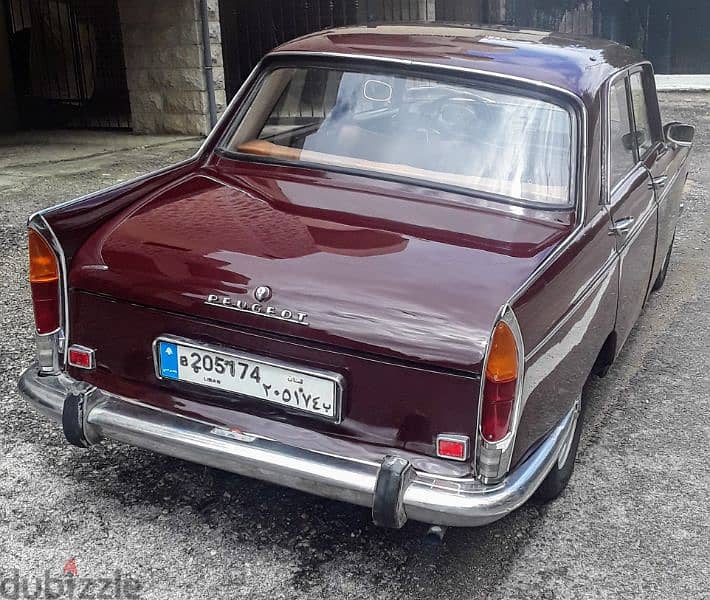 Peugeot 404 1968 recently fully restored 17