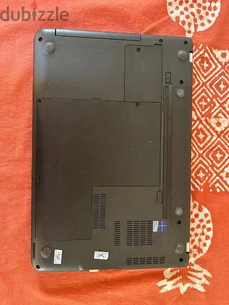 Lenovo i7 6th/Ram 16/256SSD/ 2 VGA 3