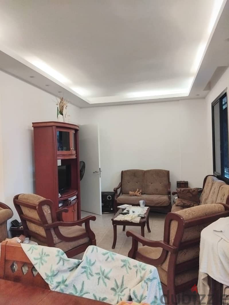 Apartment for sale in Blat شقة للبيع ب بلاط 4