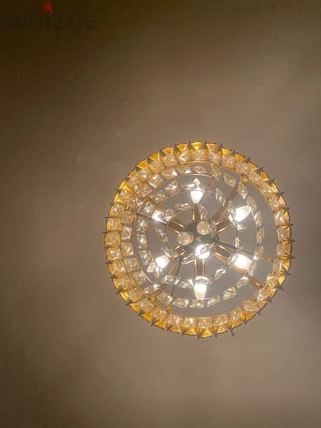 Chandelier 0