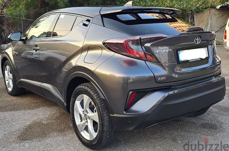 Toyota C-HR 2019 10