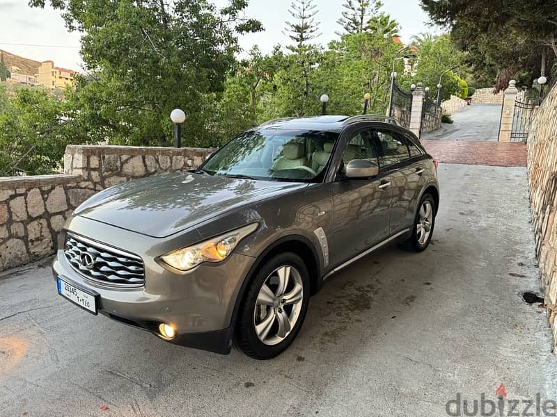 Infiniti Fx series 2009 Super clean!!!! 1