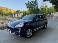 Porsche Cayenne 2008 super clean!!