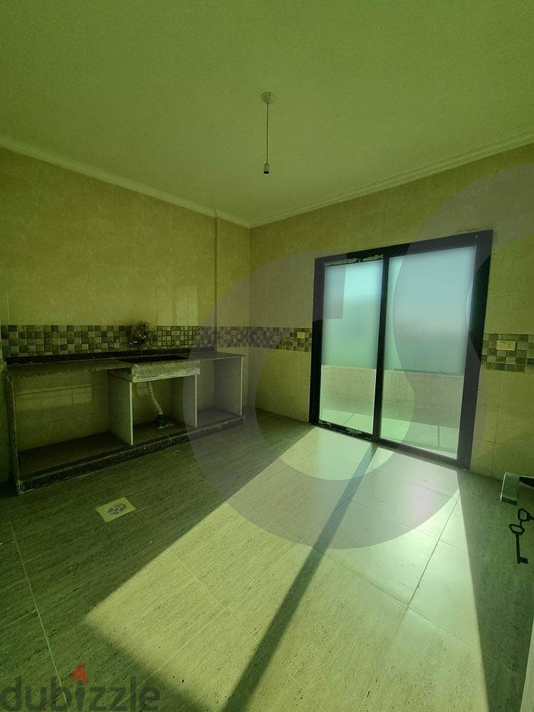 Sea facing luxurious apartment in Dohat el Hoss/دوحة الحص REF#OM108612 3