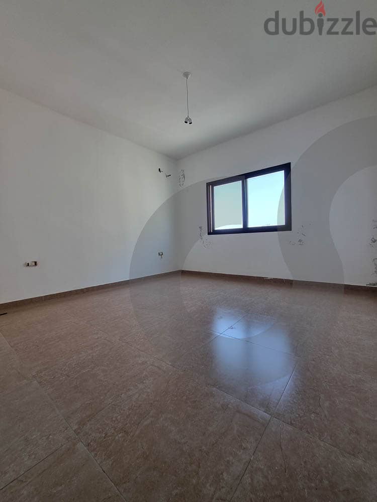 Sea facing luxurious apartment in Dohat el Hoss/دوحة الحص REF#OM108612 4