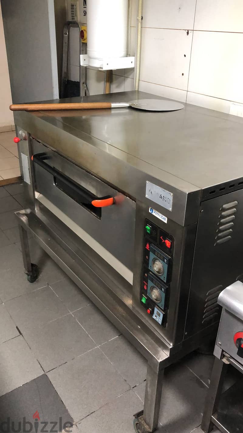 Restaurant equipment 0