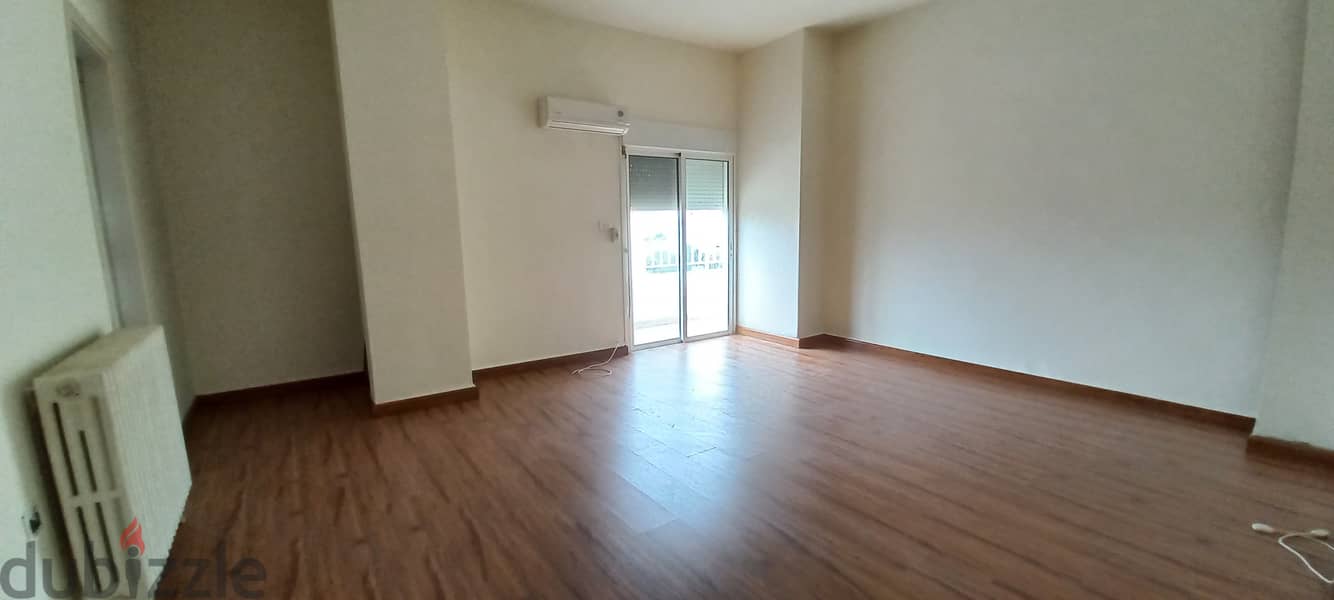 Apartment of 300sqm for rent in Zalkaشقة 300م2 للإيجار في الزلقا 7