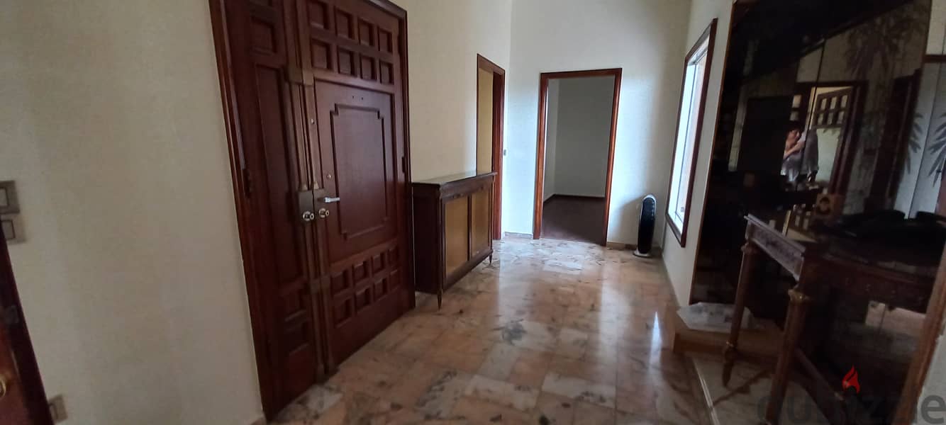 Apartment of 300sqm for rent in Zalkaشقة 300م2 للإيجار في الزلقا 13