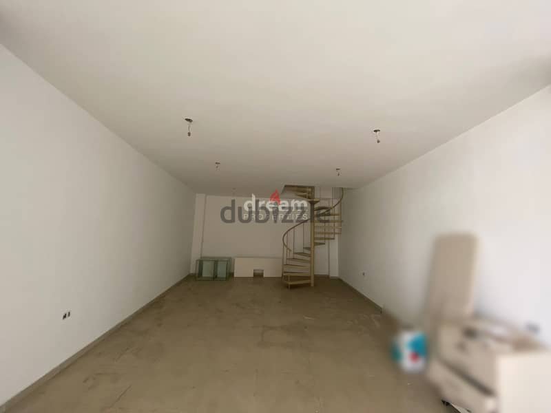 Showroom for Sale in Hazmieh dpak1082 0