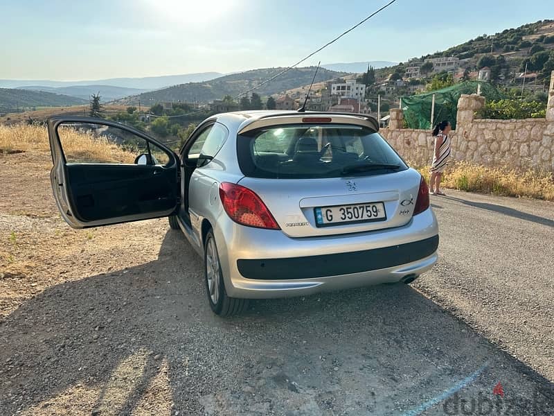 Peugeot 207 2008 1