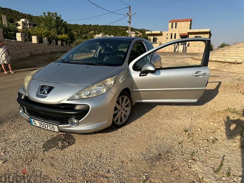 Peugeot 207 2008 3