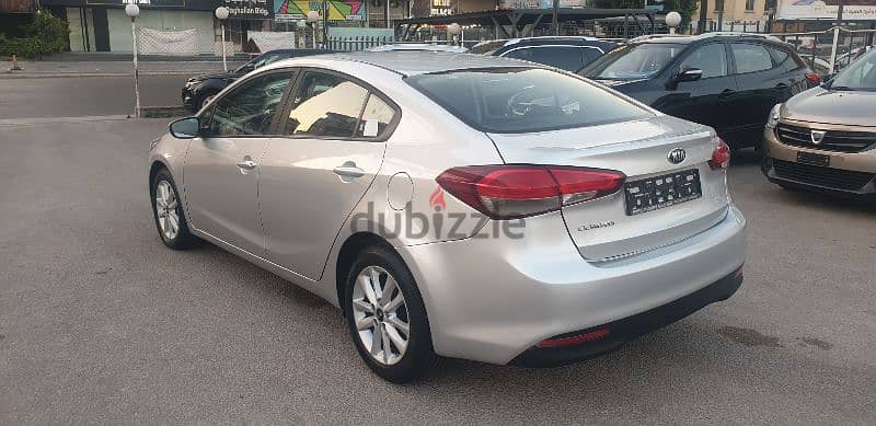 Kia Cerato GS 2017 ABS AIRBAG RIMS LIKE NEW 4