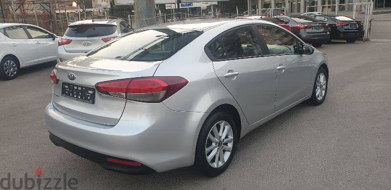 Kia Cerato GS 2017 ABS AIRBAG RIMS LIKE NEW 5