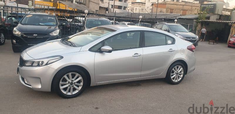 Kia Cerato GS 2017 ABS AIRBAG RIMS LIKE NEW 17