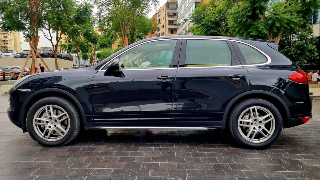 2011 Porsche Cayenne S 7