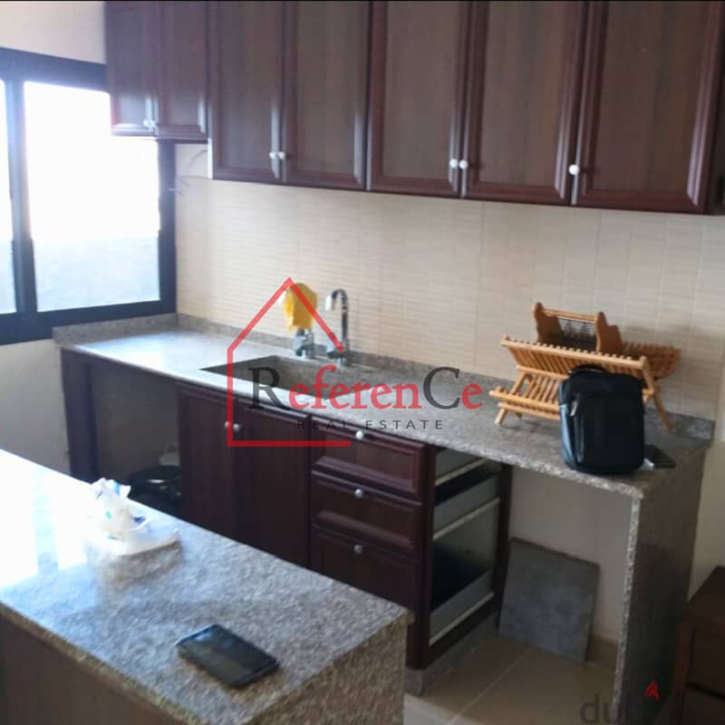 Available apartment in Annaya شقة للبيع وللاجار عنايا 1