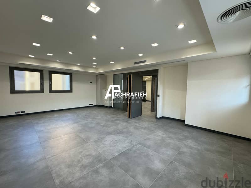 Office For Rent in Downtown - مكتب للأجار في وسط بيروت 2