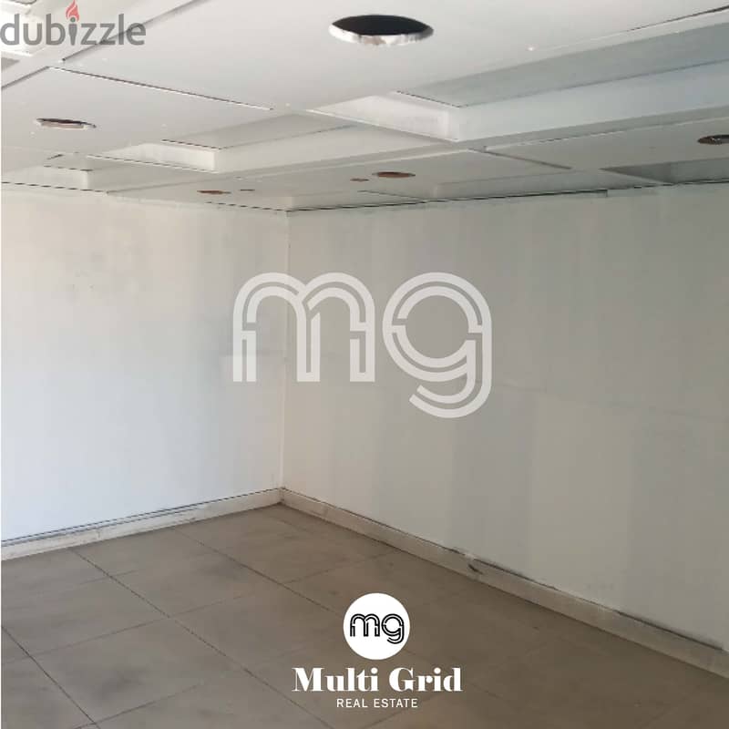 RA-8237 / Showroom-Shop for Rent in Hadath, صالة عرض للإيجار في الحدث 5