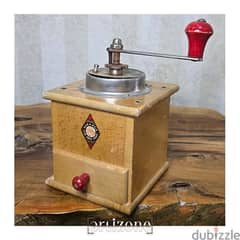 Vintage coffee grinder مطحنة قهوة انتيك 0