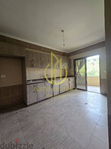 apartment for sale in bchamoun شقة للبيع في بشامون المدارس 3