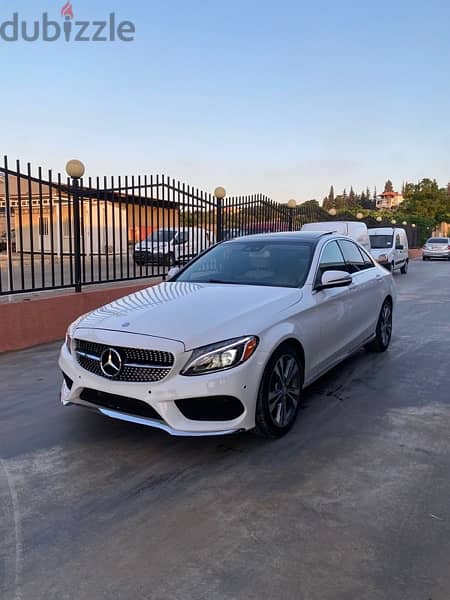 Mercedes C300 Luxury 2016 0