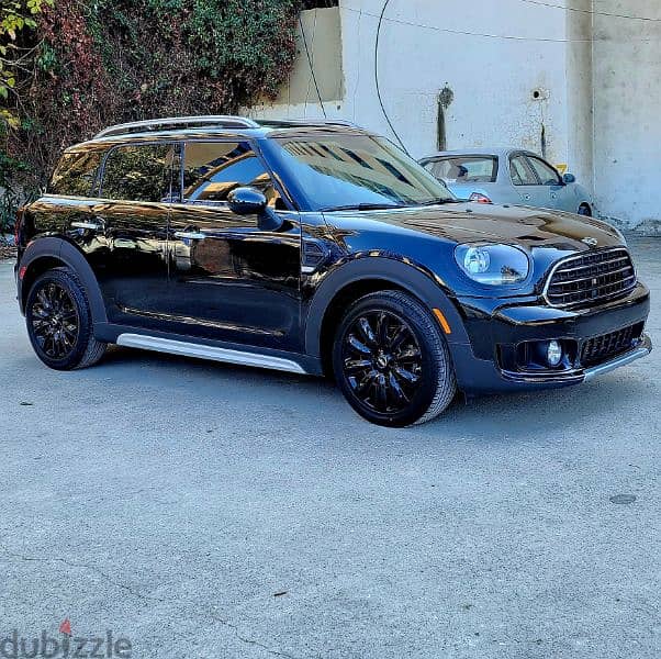 MINI COOPER COUNTRYMAN 2018 full 23000 miles 4