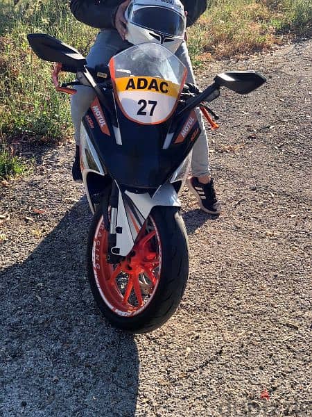 KTM RC 200 Full Racing kit 2017 only 5000 mileCompany Source 0