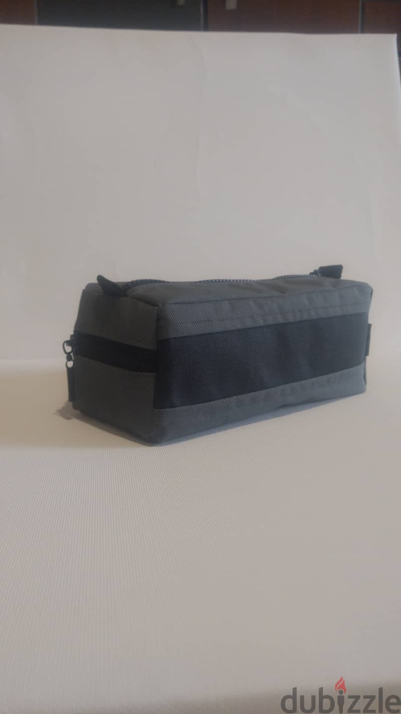 Black - Gray Hand Bag. 3