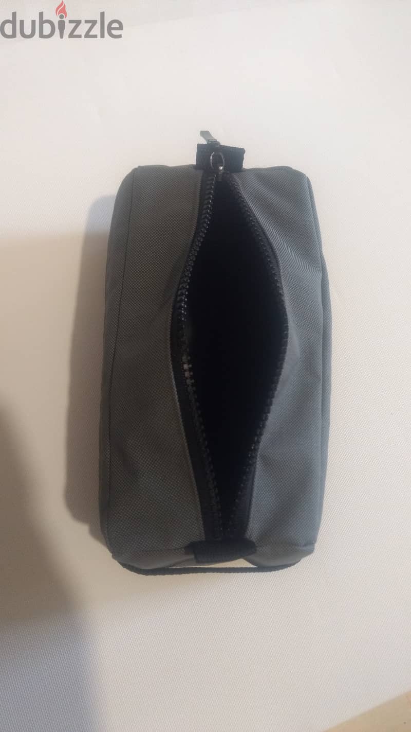 Black - Gray Hand Bag. 6