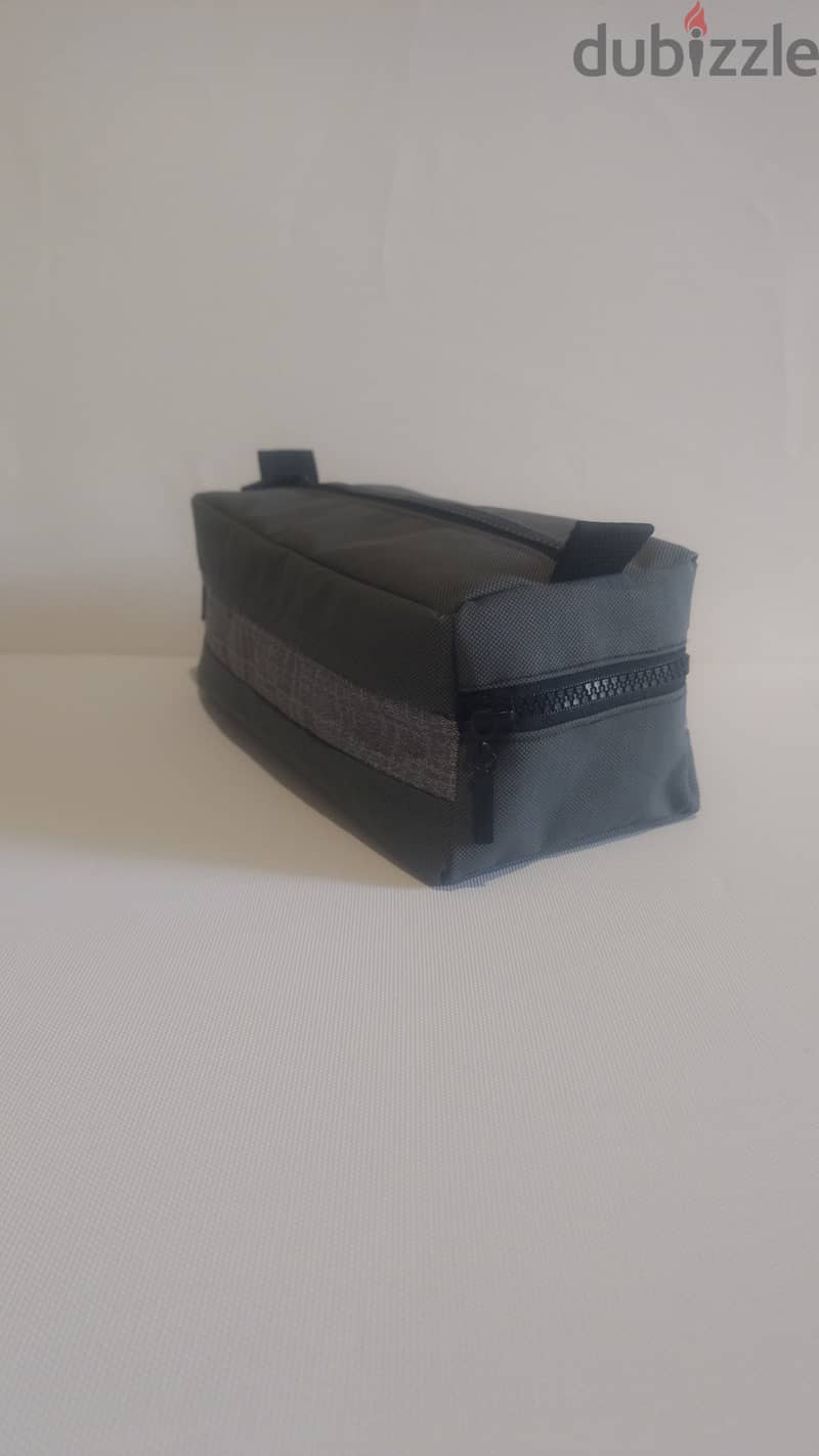 Gray - Bright Gray Hand Bag. 4