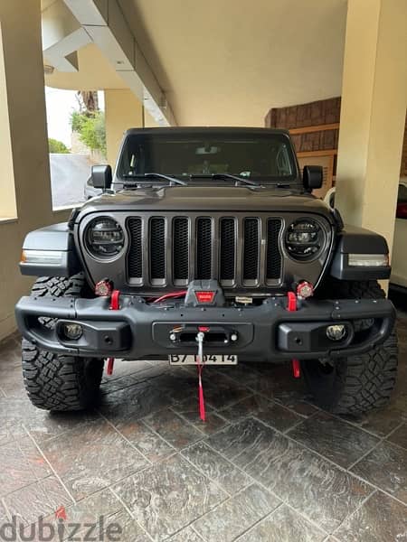 Jeep Wrangler Rubicon 2018 super clean 3