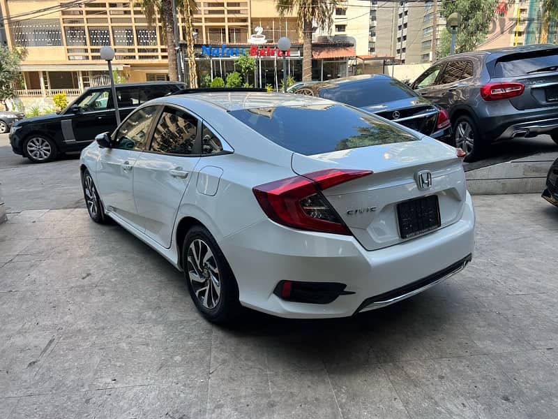 Honda Civic 2019 EXL 4