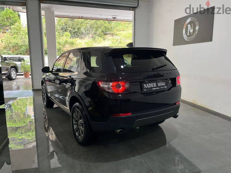 Land Rover Discovery Sport 2017 9