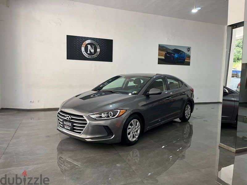 Hyundai Elantra 2018 3