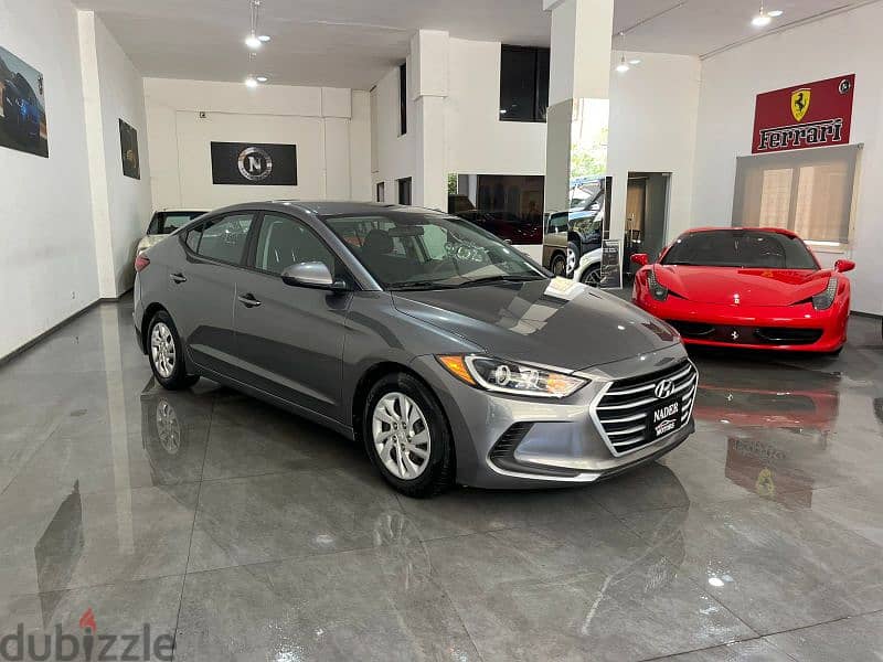 Hyundai Elantra 2018 4